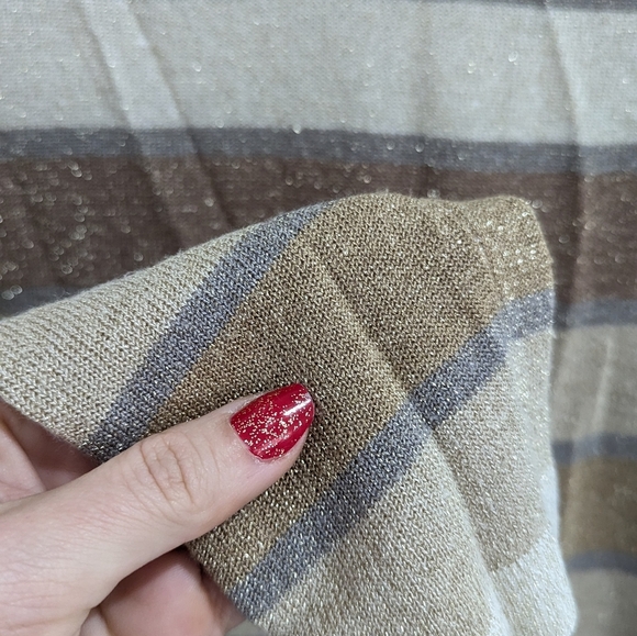 Golden semi transparent sweater from Modis - Picture 3 of 5